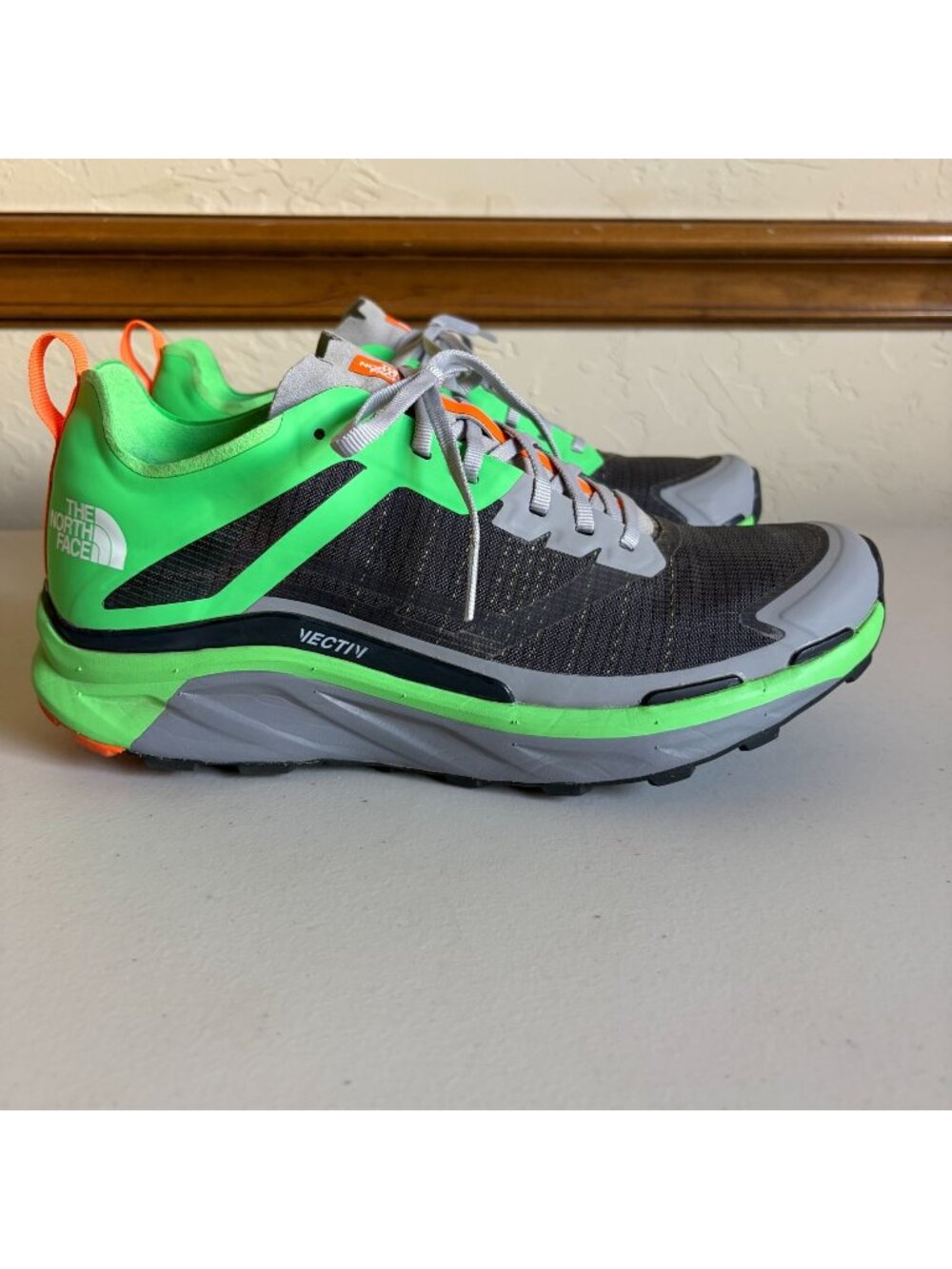 North Face VECTIV Infinite Trail Running Shoes Men's US 8 Meld Grey Chlorophyll